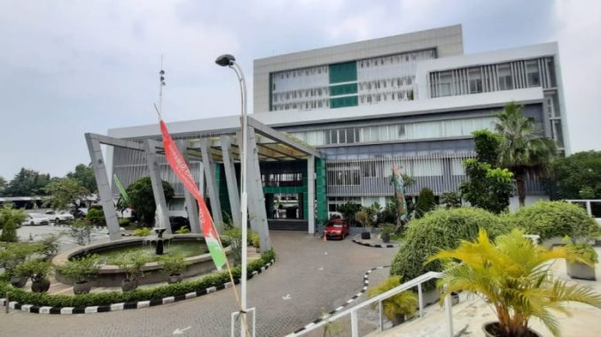 Universitas-Hayam-Wuruk-Perbanas-777x437